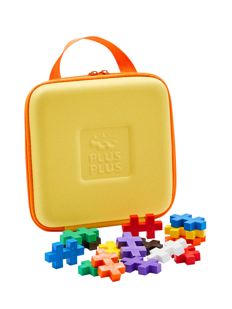 PlusPlus Big Gele Reiskoffer met baiskleurenmix 15 stuks